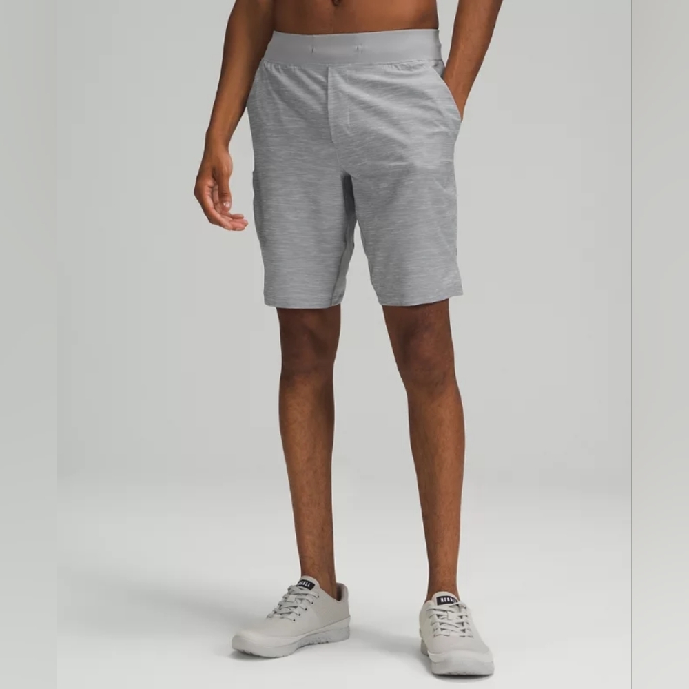 *DONATED* Lululemon Men's T.H.E Short 9" Linerless